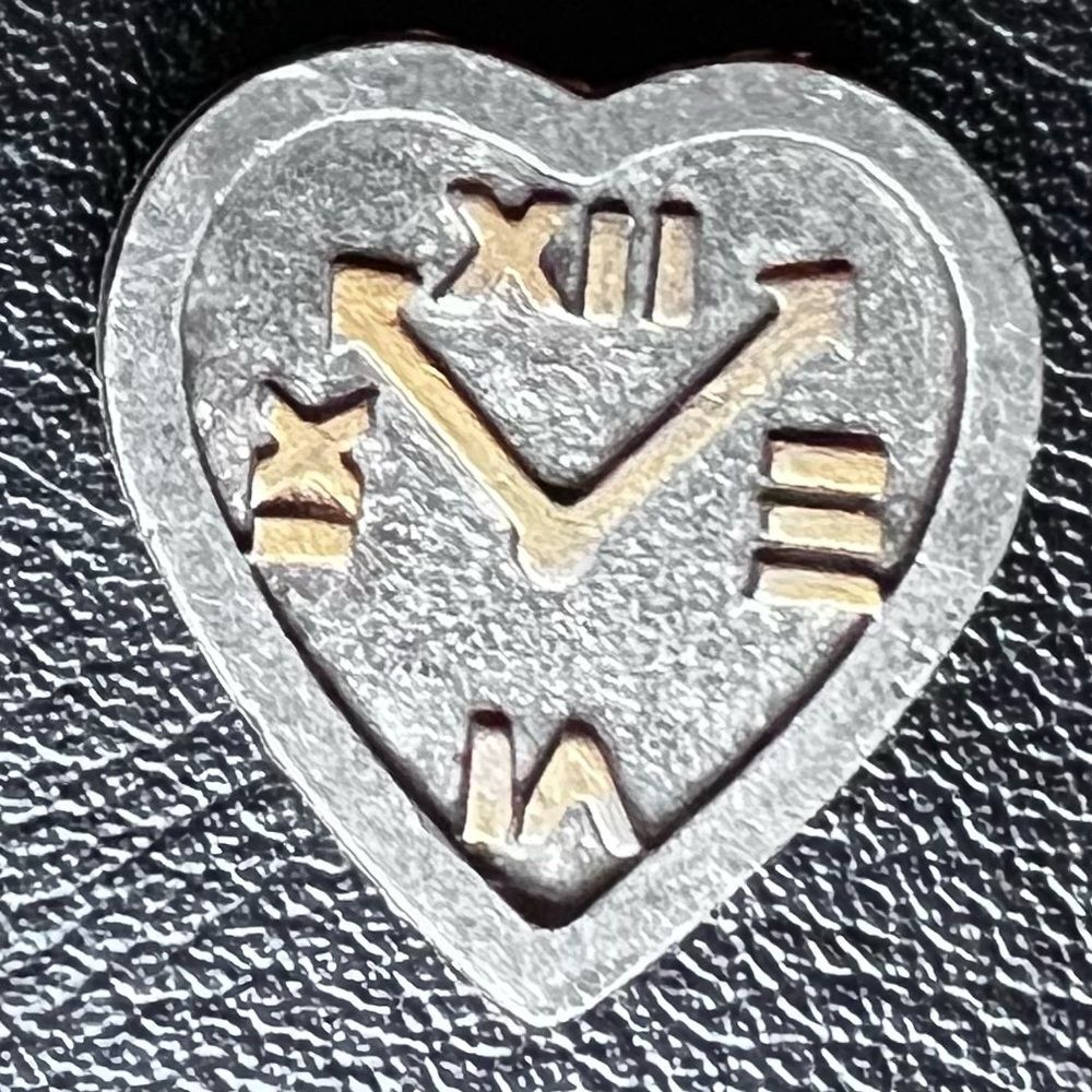 Button Cover Clock Theme Snap-On 1980s Heart 1" x 1"